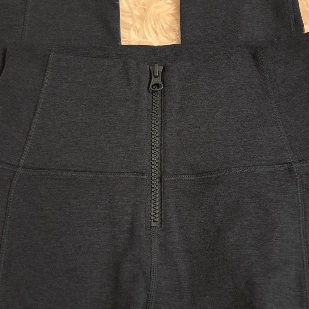 Vuori Granite Zip Front High-Waisted Leggings Beryl Heather size XS - Picture 6 of 6